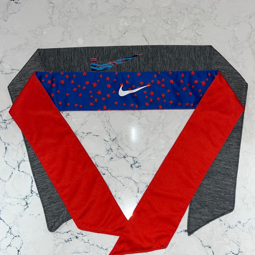 Set of two Nike headbands